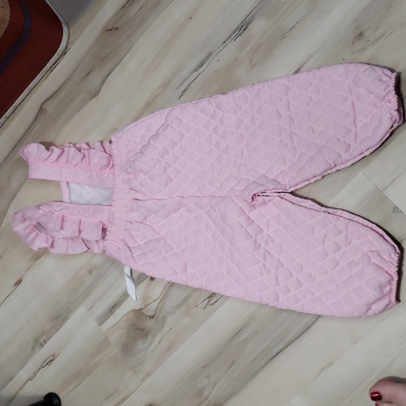 Vintage Pink with White Dots Quilted Ruffled Strap Overalls 18 Months - Picture 5 of 8